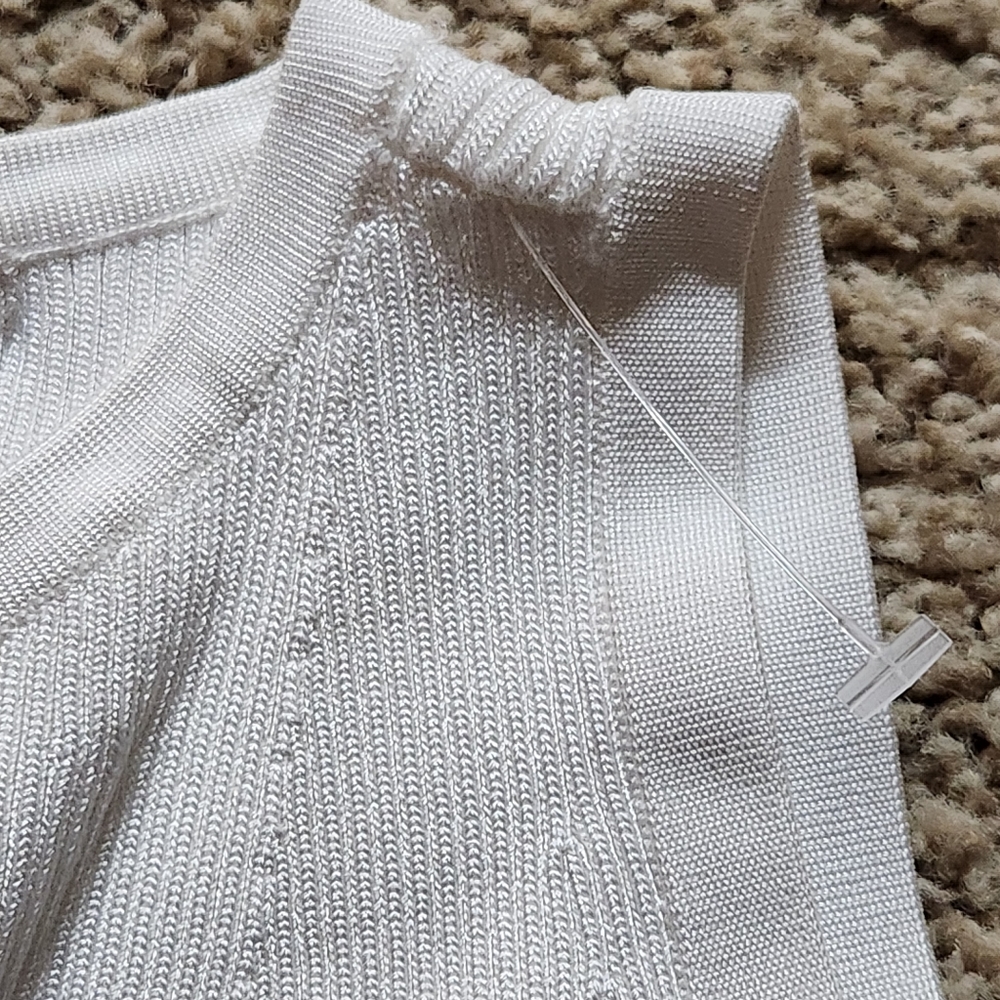 NWOT White House Black Market Sweater Tank Size Small Color white - Picture 5 of 13